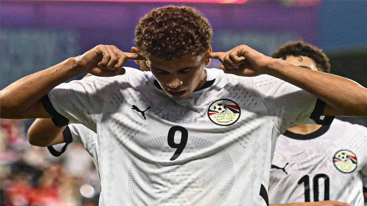 بالأرقام: برشلونة يقدم عروضه النهائية لحمزة عبد الكريم أمام موقف الأهلي